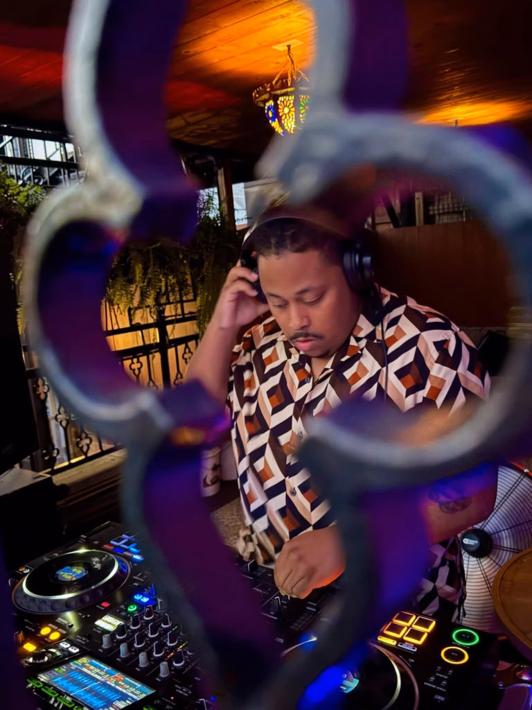 Industry Mondayz Open Decks Masada